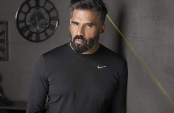 الممثل الهندي الشهير Suniel Shetty قام بشراء ١٢٩ من فتيات النيبال تعرف على السبب